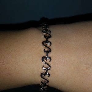 Open heart bracelet